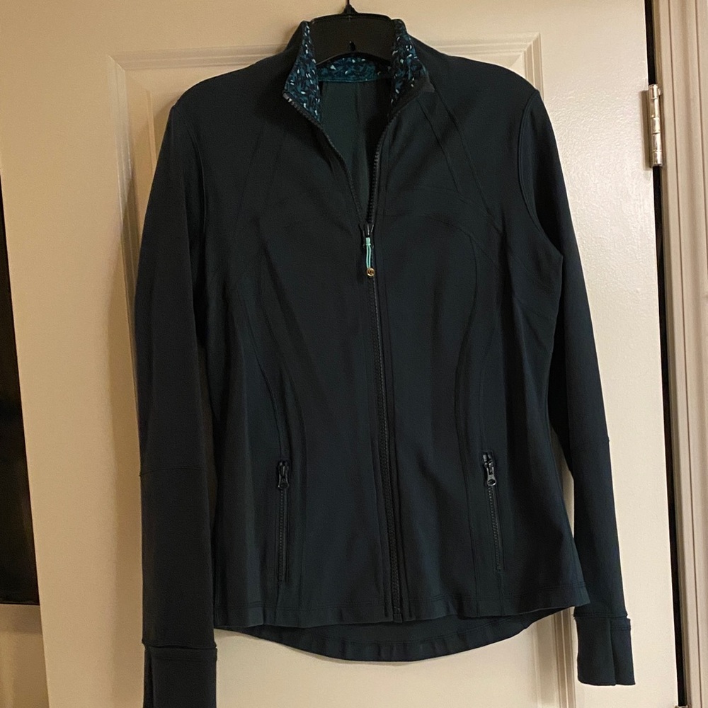 Lululemon Define Jacket in Dark Green